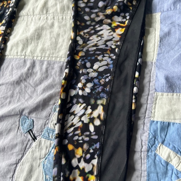 Lululemon Womens Fast and Free Tight II Patterned Leggings Metropolis Glow 6 - Picture 12 of 12